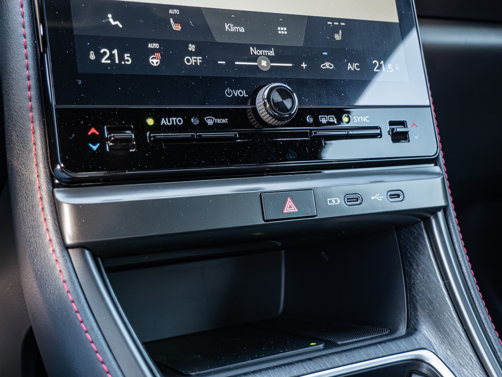 Fahrzeugansicht LEXUS LBX Elegant Black Edition - Bild 19