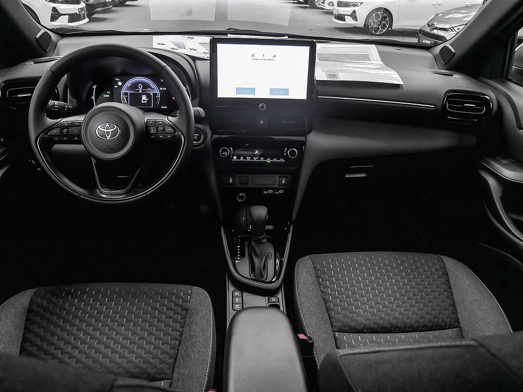 Fahrzeugansicht TOYOTA Yaris Cross 1.5 Hybrid Teamplayer - Bild 6