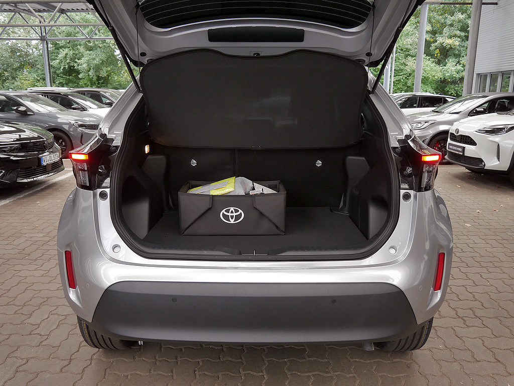 Fahrzeugansicht TOYOTA Yaris Cross 1.5 Hybrid Teamplayer - Bild 9
