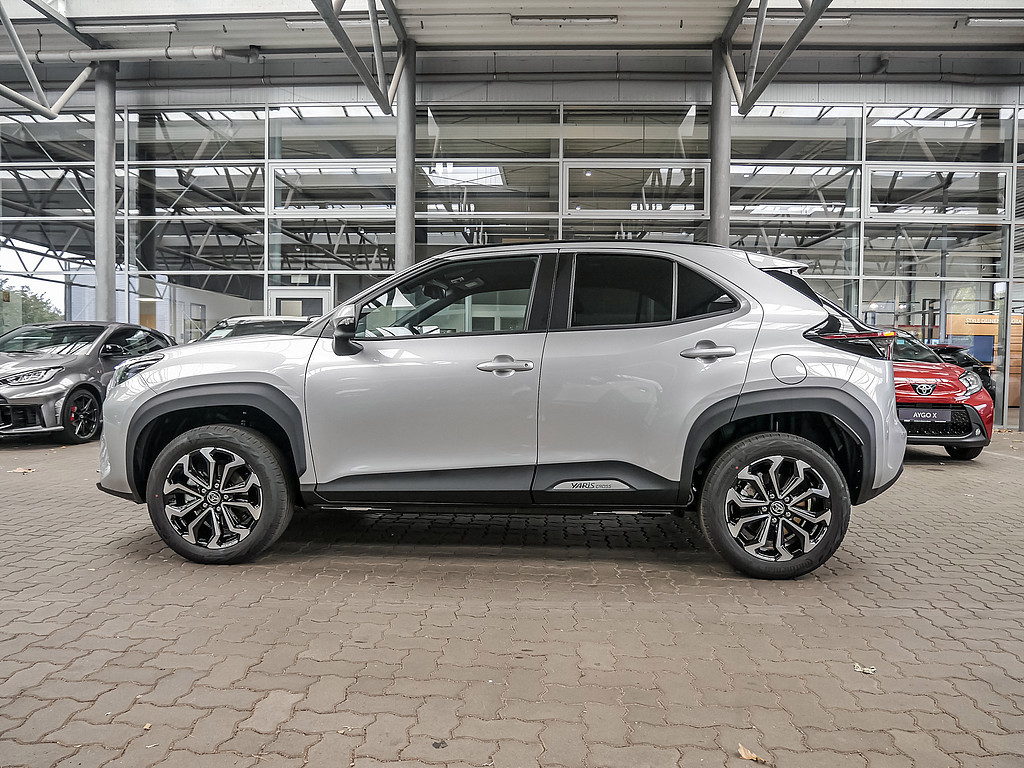 Fahrzeugansicht TOYOTA Yaris Cross 1.5 Hybrid Teamplayer - Bild 42