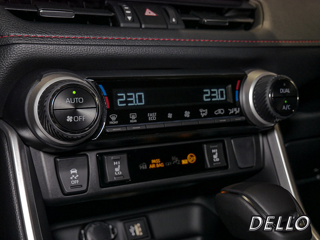 Fahrzeugansicht TOYOTA RAV4 2.5 Plug-in Hybrid 4x4 Teamplayer - Bild 19