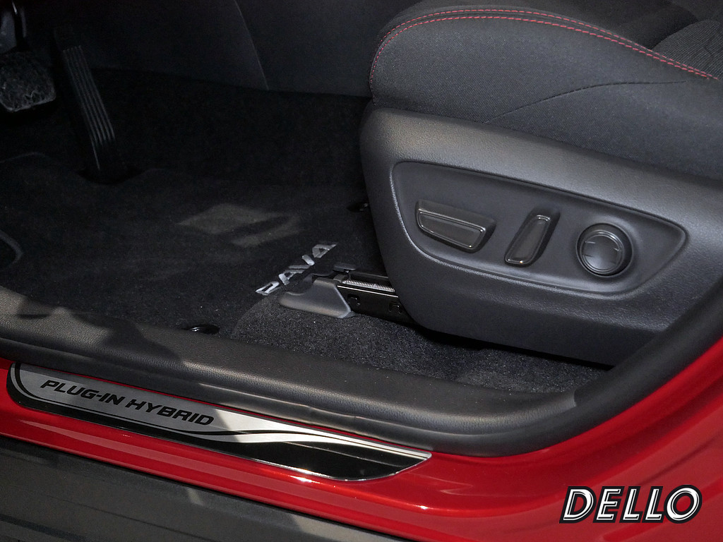 Fahrzeugansicht TOYOTA RAV4 2.5 Plug-in Hybrid 4x4 Teamplayer - Bild 32