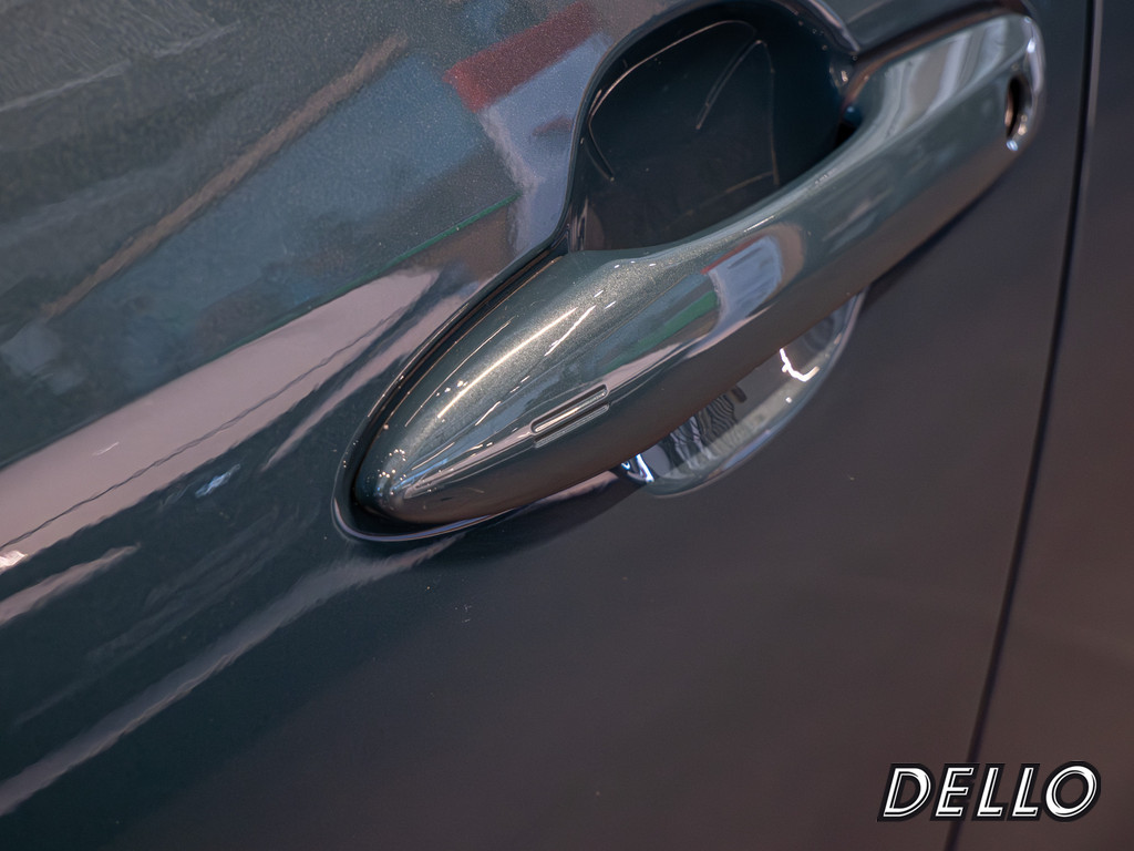 Fahrzeugansicht TOYOTA Yaris Cross 1.5 Hybrid FWD Style Plus - Bild 8