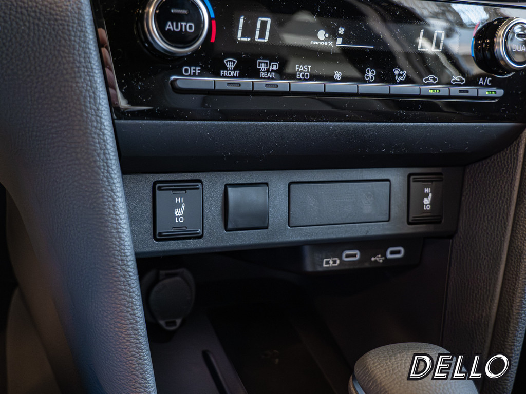 Fahrzeugansicht TOYOTA Yaris Cross 1.5 Hybrid FWD Style Plus - Bild 18