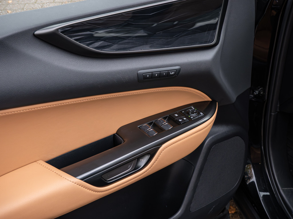 Fahrzeugansicht LEXUS NX 450h + Executive - Bild 36