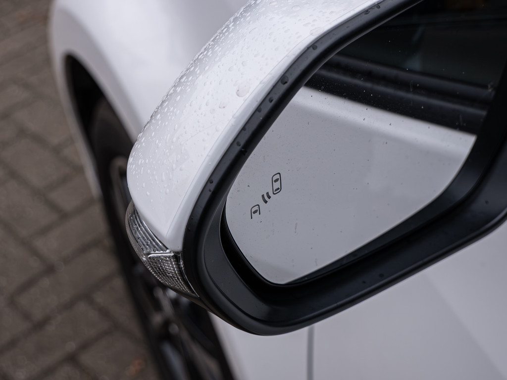 Fahrzeugansicht TOYOTA Yaris 1.5 Hybrid Teamplayer - Bild 3