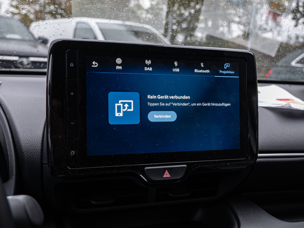 Fahrzeugansicht TOYOTA Yaris 1.5 Hybrid Teamplayer - Bild 15