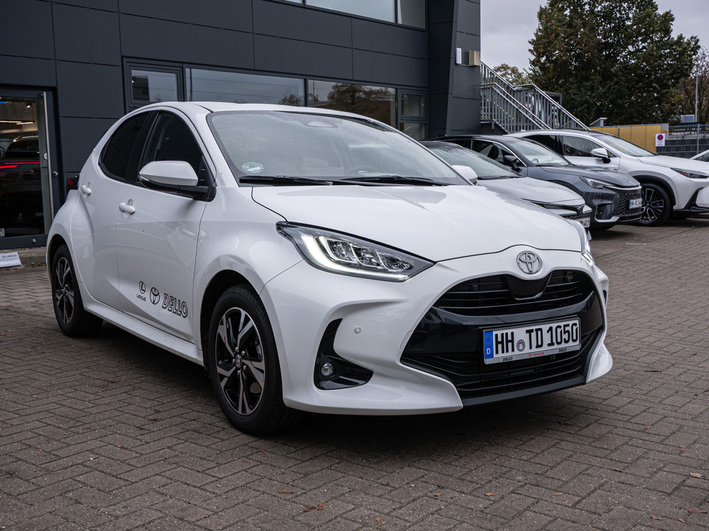 Fahrzeugansicht TOYOTA Yaris 1.5 Hybrid Teamplayer - Bild 23