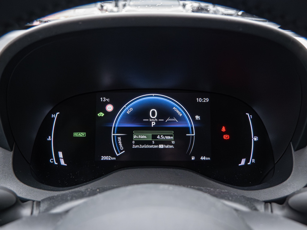 Fahrzeugansicht TOYOTA Yaris 1.5 Hybrid Teamplayer - Bild 25