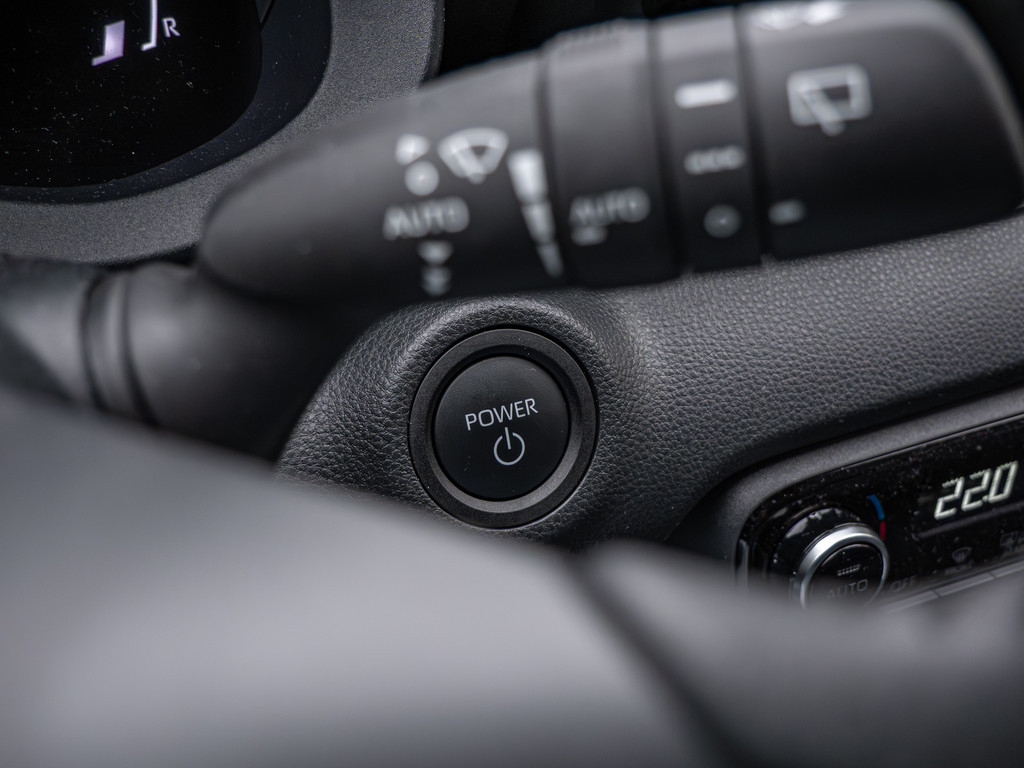 Fahrzeugansicht TOYOTA Yaris 1.5 Hybrid Teamplayer - Bild 27