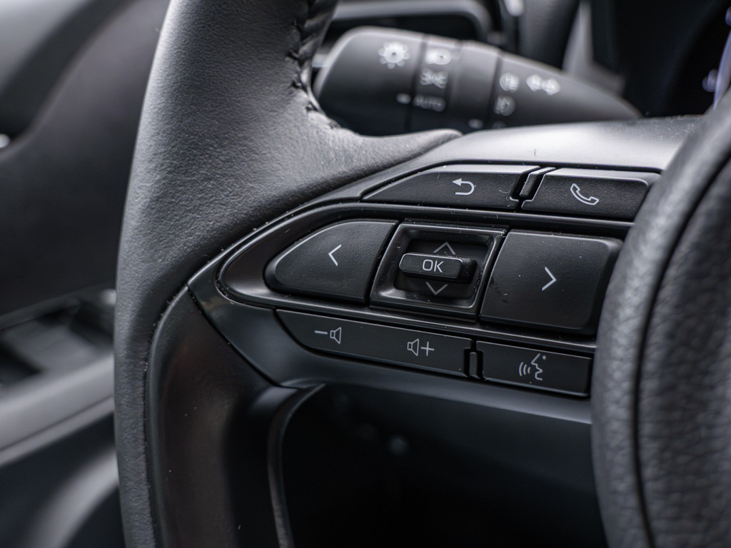 Fahrzeugansicht TOYOTA Yaris 1.5 Hybrid Teamplayer - Bild 29