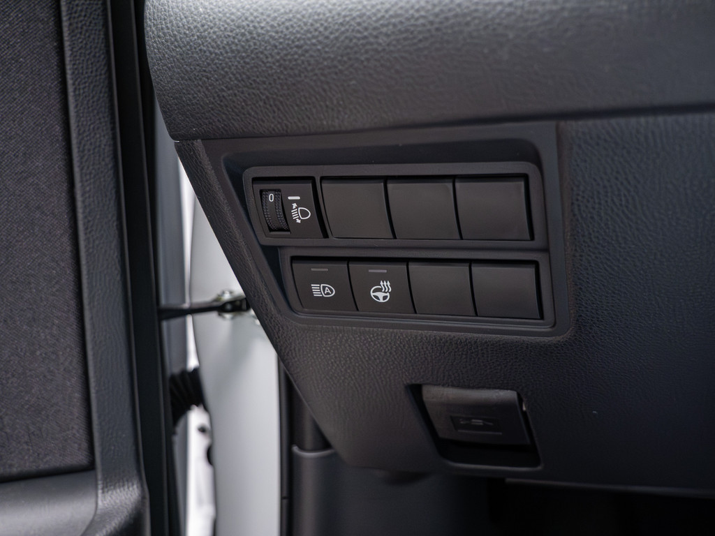 Fahrzeugansicht TOYOTA Yaris 1.5 Hybrid Teamplayer - Bild 32