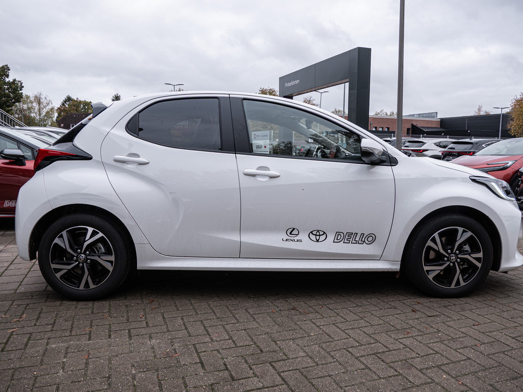 Fahrzeugansicht TOYOTA Yaris 1.5 Hybrid Teamplayer - Bild 34