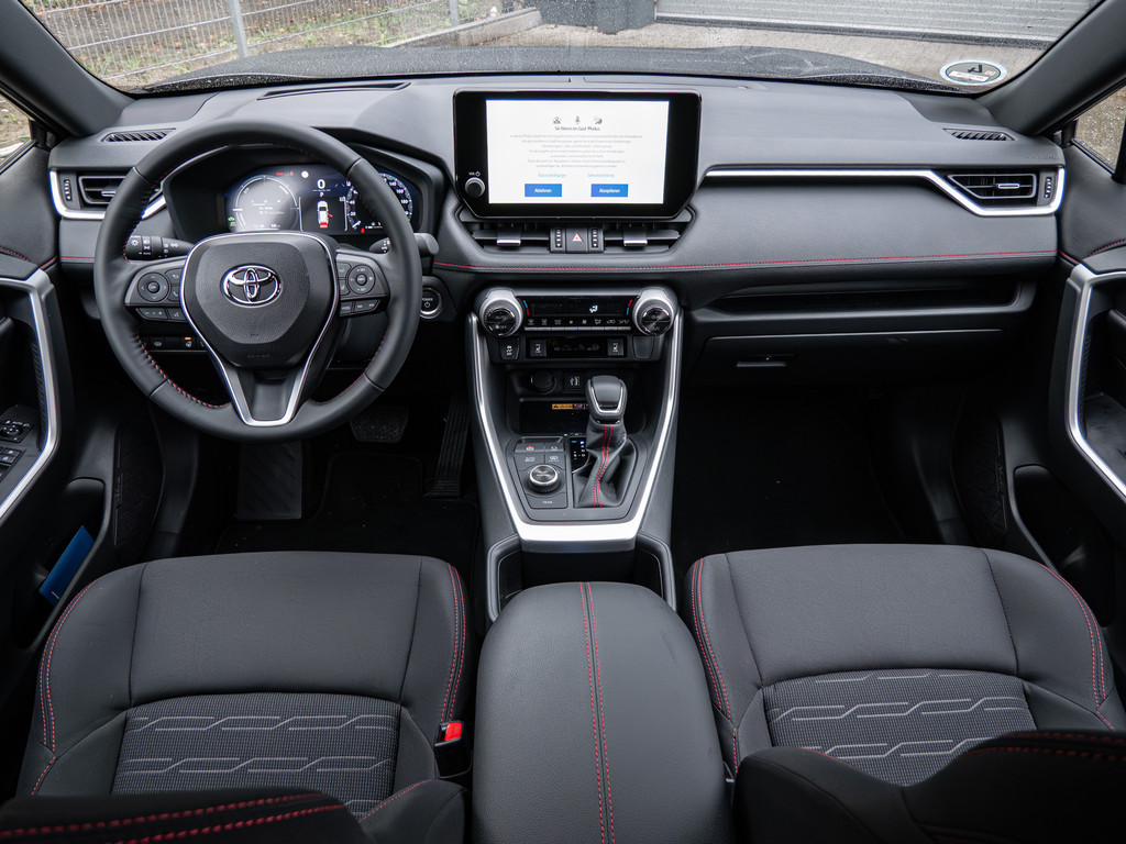 Fahrzeugansicht TOYOTA RAV4 2.5 Plug-in Hybrid 4x4 Teamplayer - Bild 6