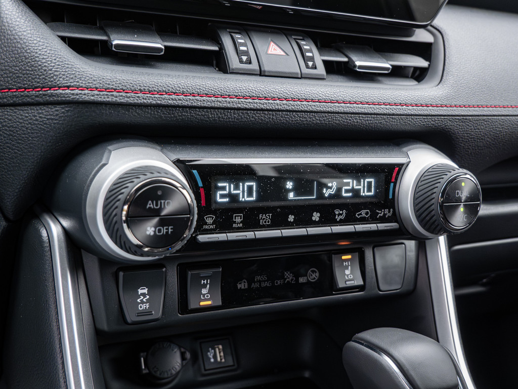 Fahrzeugansicht TOYOTA RAV4 2.5 Plug-in Hybrid 4x4 Teamplayer - Bild 18