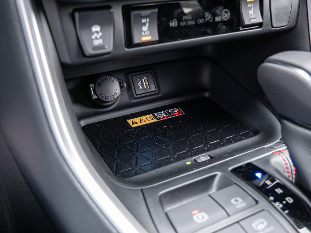 Fahrzeugansicht TOYOTA RAV4 2.5 Plug-in Hybrid 4x4 Teamplayer - Bild 20