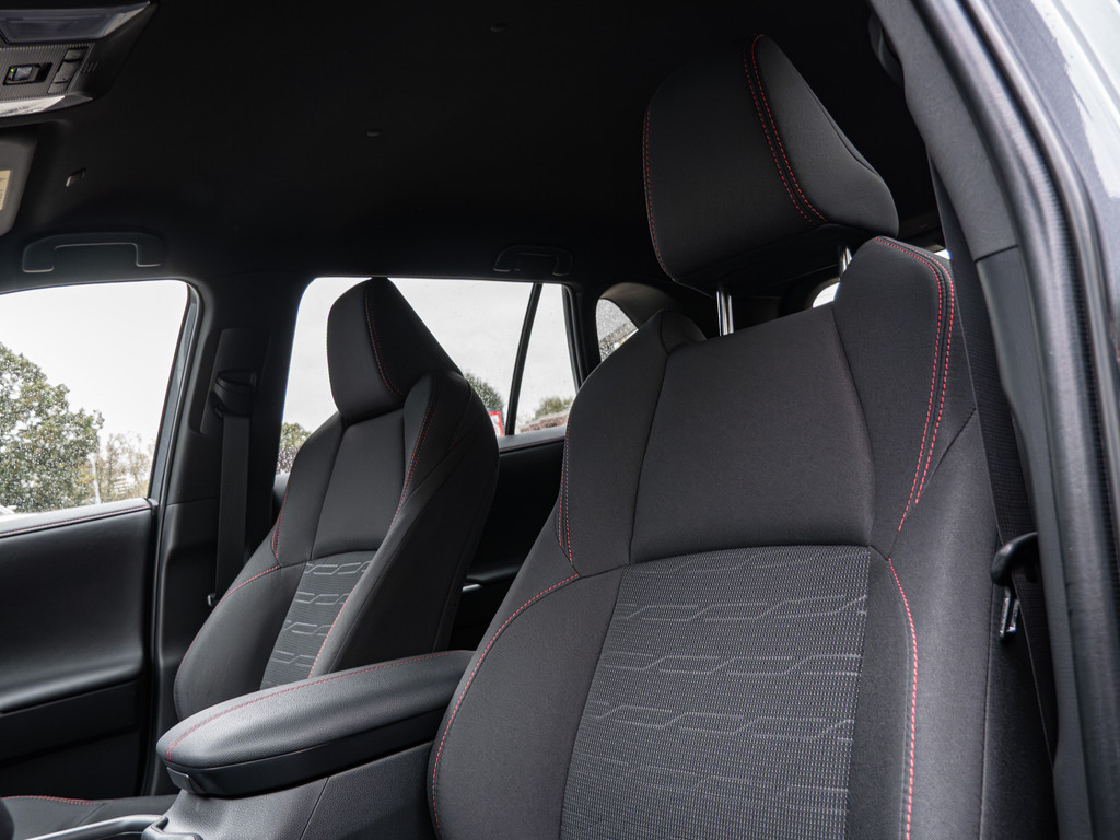 Fahrzeugansicht TOYOTA RAV4 2.5 Plug-in Hybrid 4x4 Teamplayer - Bild 38