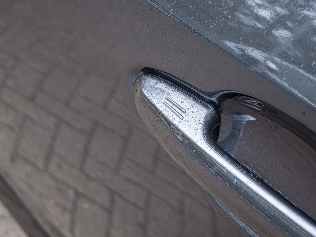 Fahrzeugansicht TOYOTA RAV4 2.5 Plug-in Hybrid 4x4 Teamplayer - Bild 46