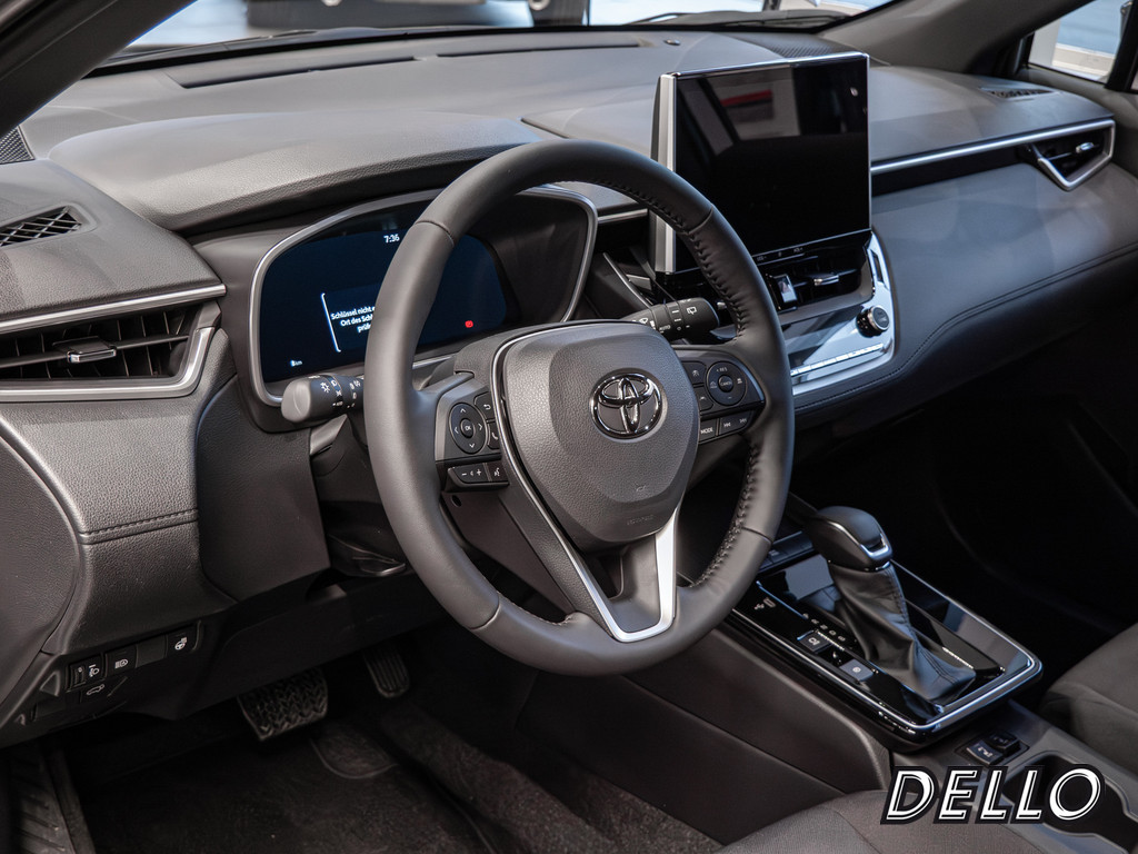 Fahrzeugansicht TOYOTA Corolla Cross 2.0 Hybrid Teamplayer - Bild 31