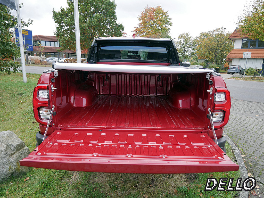 Fahrzeugansicht TOYOTA Hilux 2.8 D4-D Double Cab GR 4x4 - Bild 8