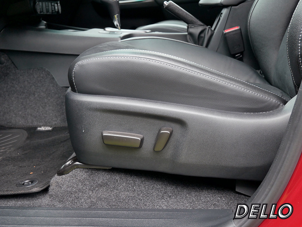 Fahrzeugansicht TOYOTA Hilux 2.8 D4-D Double Cab GR 4x4 - Bild 14