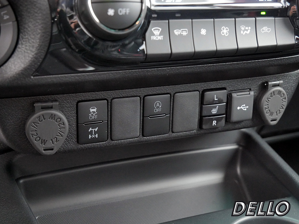 Fahrzeugansicht TOYOTA Hilux 2.8 D4-D Double Cab GR 4x4 - Bild 24