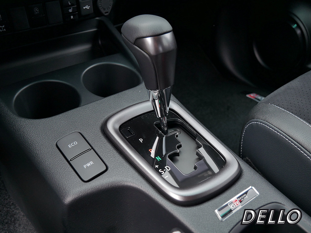 Fahrzeugansicht TOYOTA Hilux 2.8 D4-D Double Cab GR 4x4 - Bild 25