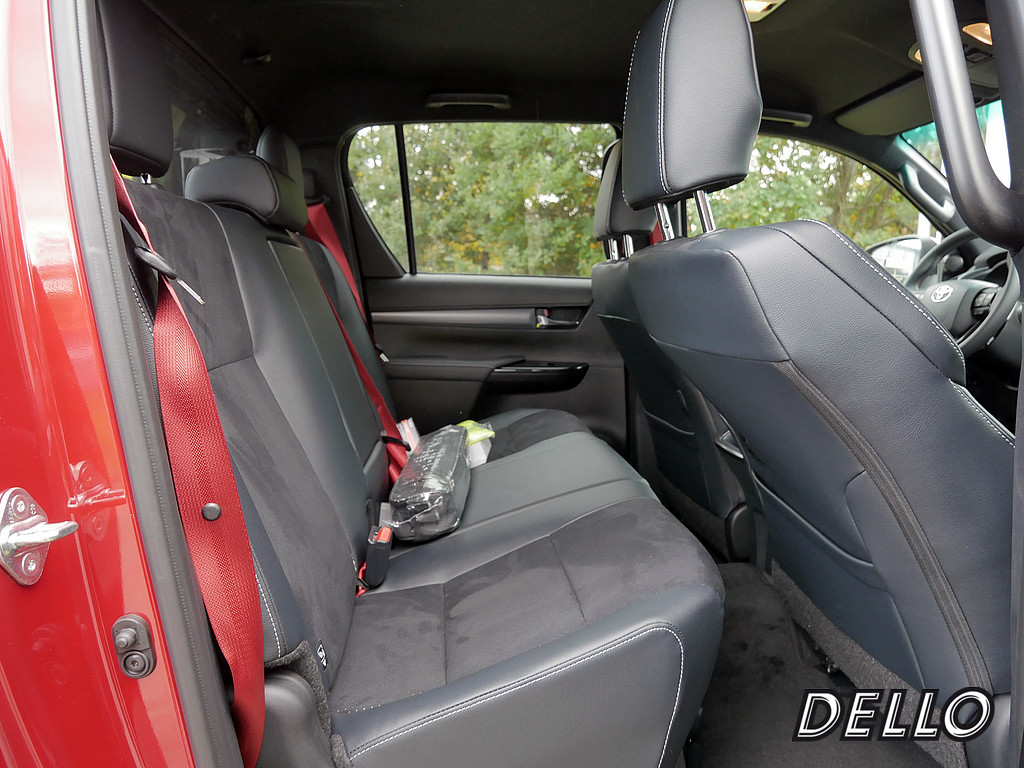 Fahrzeugansicht TOYOTA Hilux 2.8 D4-D Double Cab GR 4x4 - Bild 45