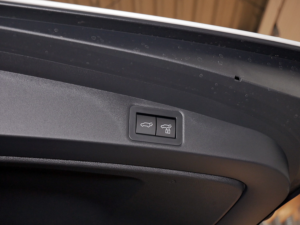 Fahrzeugansicht TOYOTA Corolla Touring Sports 1.8 Hybrid Teamplayer - Bild 6