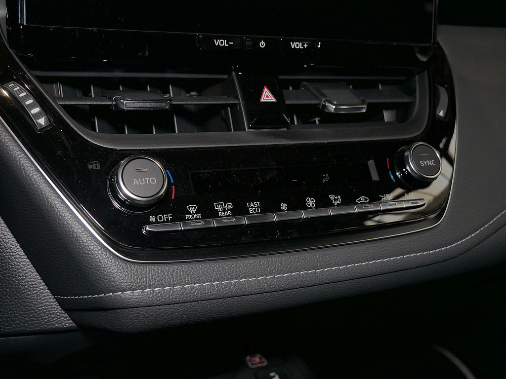 Fahrzeugansicht TOYOTA Corolla Touring Sports 1.8 Hybrid Teamplayer - Bild 16