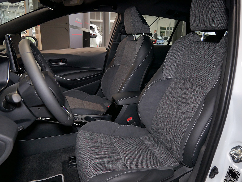 Fahrzeugansicht TOYOTA Corolla Touring Sports 1.8 Hybrid Teamplayer - Bild 27