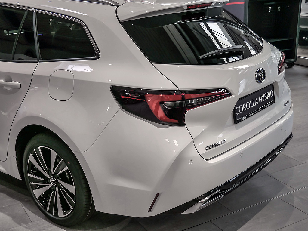 Fahrzeugansicht TOYOTA Corolla Touring Sports 1.8 Hybrid Teamplayer - Bild 31