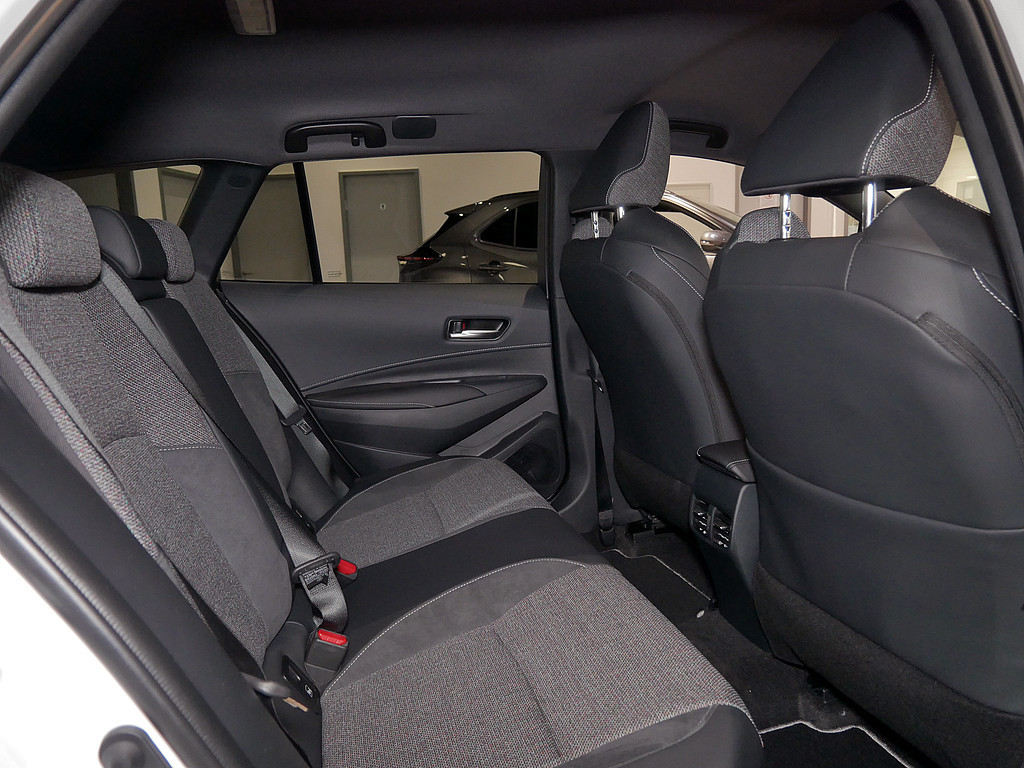 Fahrzeugansicht TOYOTA Corolla Touring Sports 1.8 Hybrid Teamplayer - Bild 37