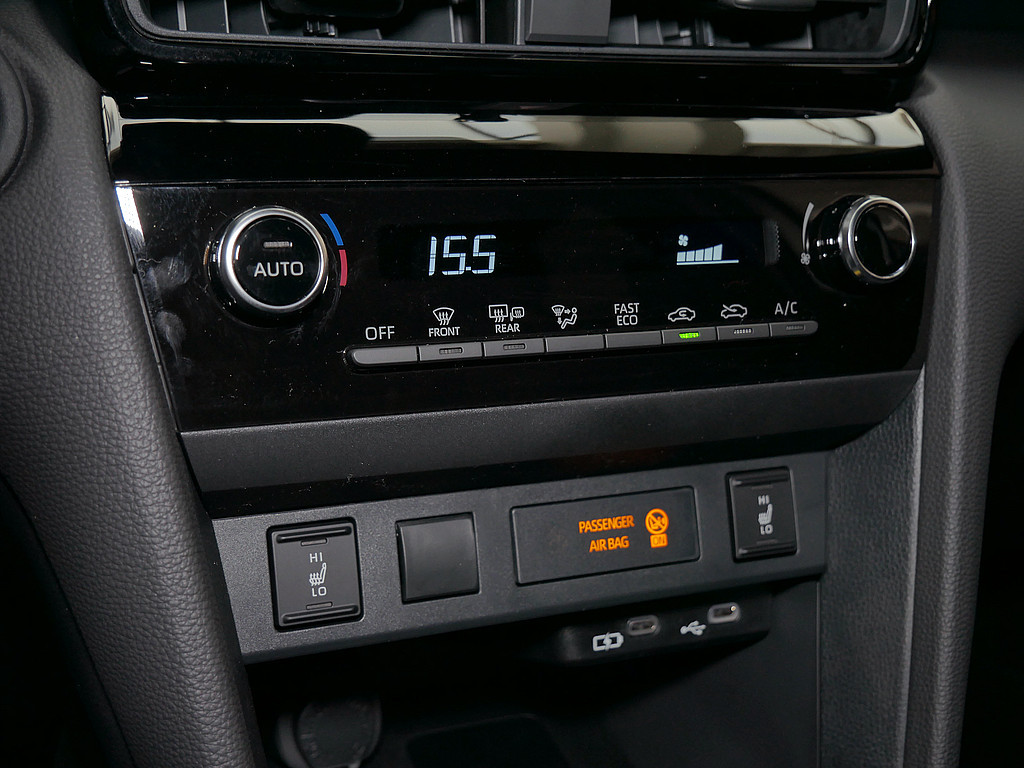 Fahrzeugansicht TOYOTA Yaris Cross 1.5 Hybrid FWD Teamplayer - Bild 15