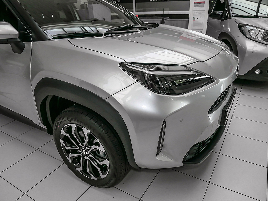 Fahrzeugansicht TOYOTA Yaris Cross 1.5 Hybrid FWD Teamplayer - Bild 30