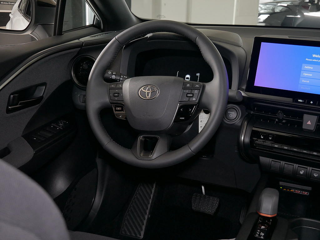 Fahrzeugansicht TOYOTA C-HR 2.0 Hybrid FWD Team Deutschland - Bild 2