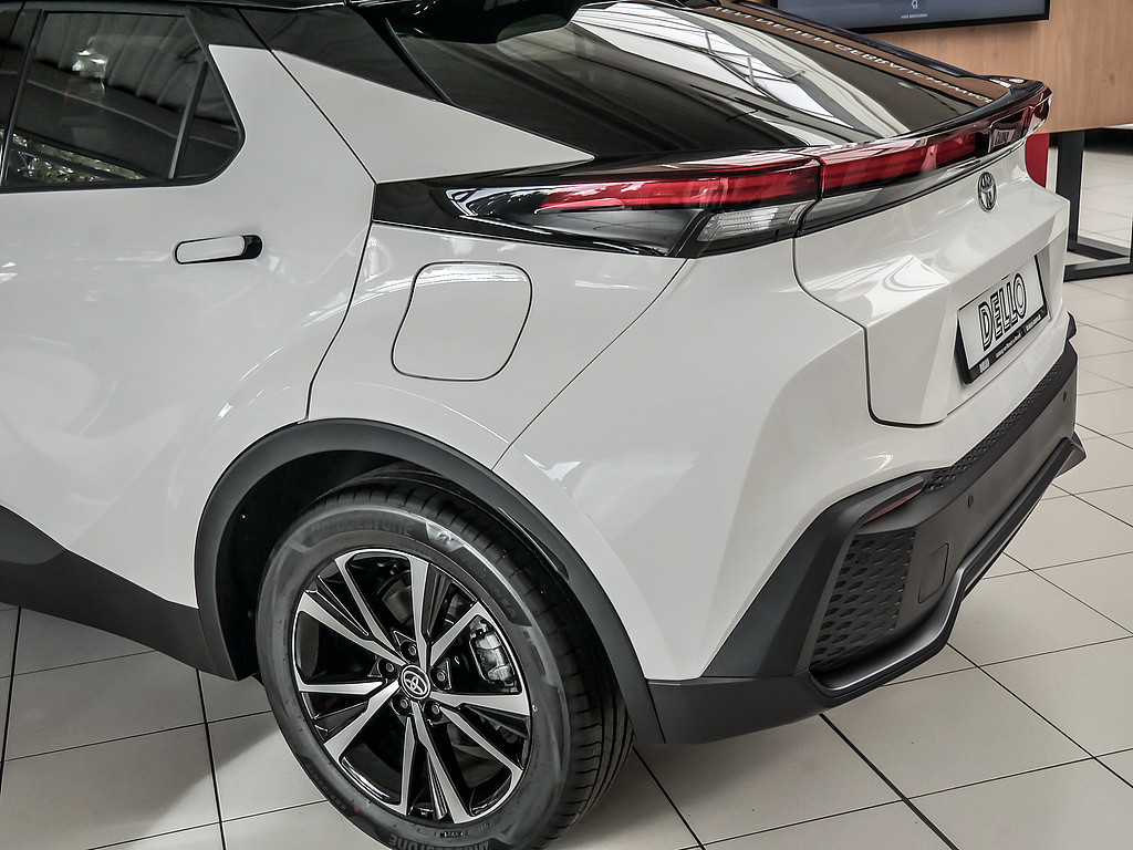 Fahrzeugansicht TOYOTA C-HR 2.0 Hybrid FWD Team Deutschland - Bild 30