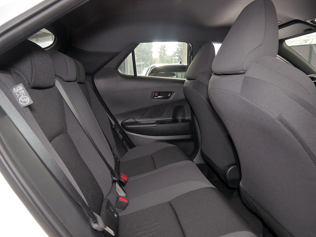 Fahrzeugansicht TOYOTA C-HR 2.0 Hybrid FWD Team Deutschland - Bild 37