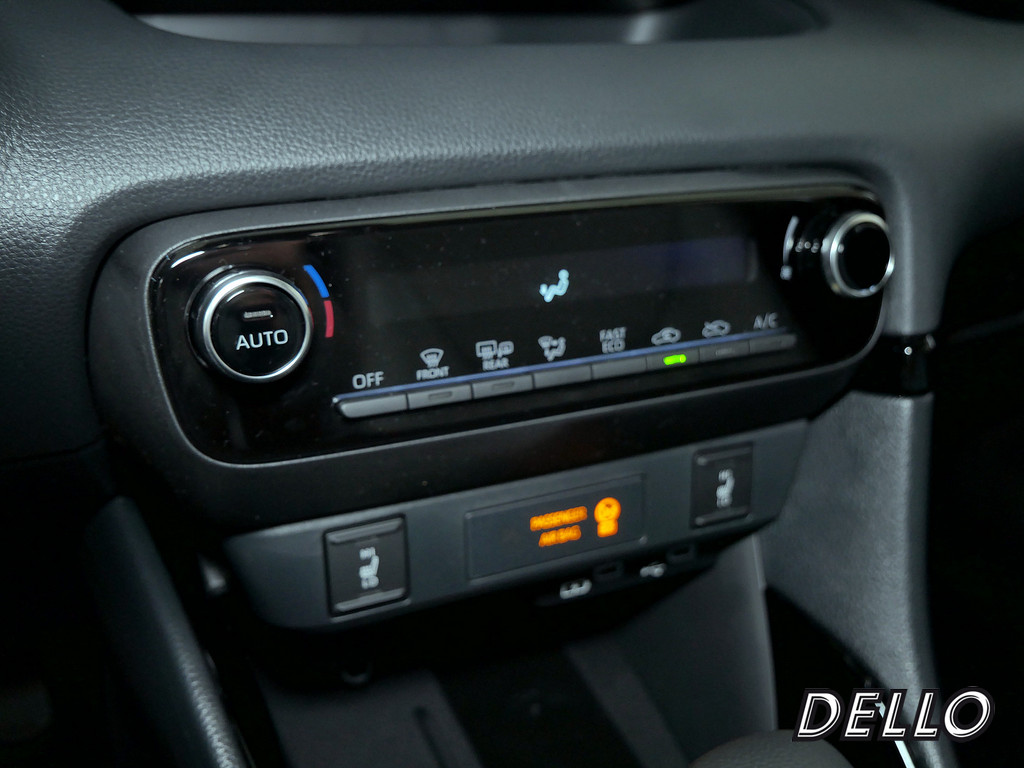 Fahrzeugansicht TOYOTA Yaris Hybrid 1.5 VVT-iE Teamplayer - Bild 14