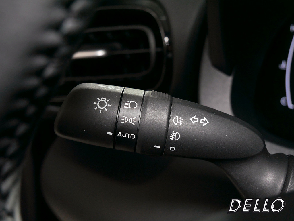 Fahrzeugansicht TOYOTA Yaris Hybrid 1.5 VVT-iE Teamplayer - Bild 18