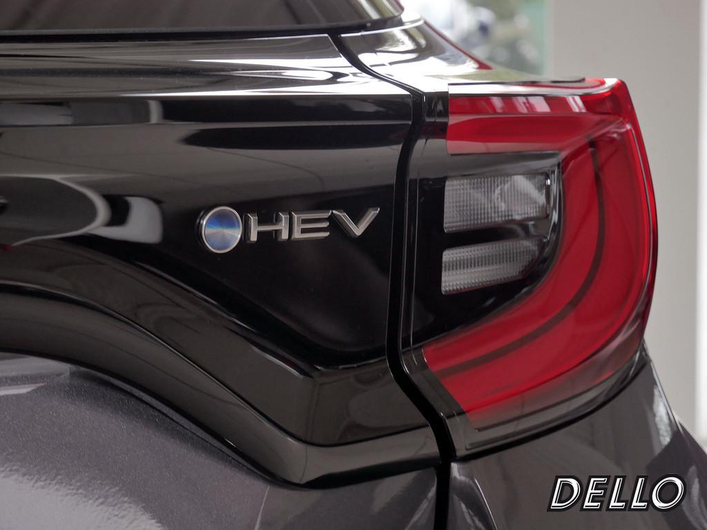 Fahrzeugansicht TOYOTA Yaris Hybrid 1.5 VVT-iE Teamplayer - Bild 30