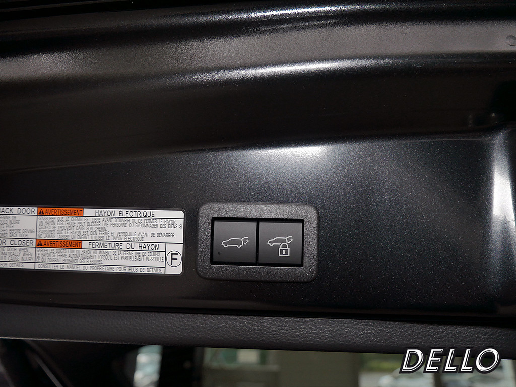 Fahrzeugansicht TOYOTA Corolla Cross 2.0 VVT-i Hybrid - Bild 6