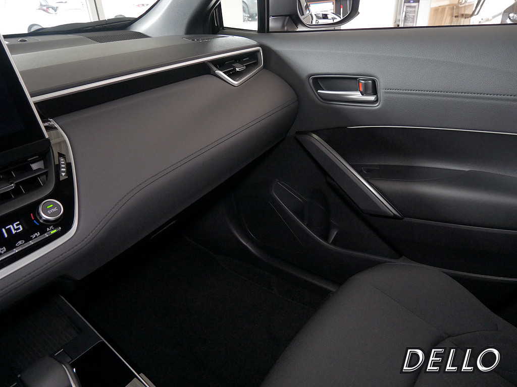Fahrzeugansicht TOYOTA Corolla Cross 2.0 VVT-i Hybrid - Bild 24