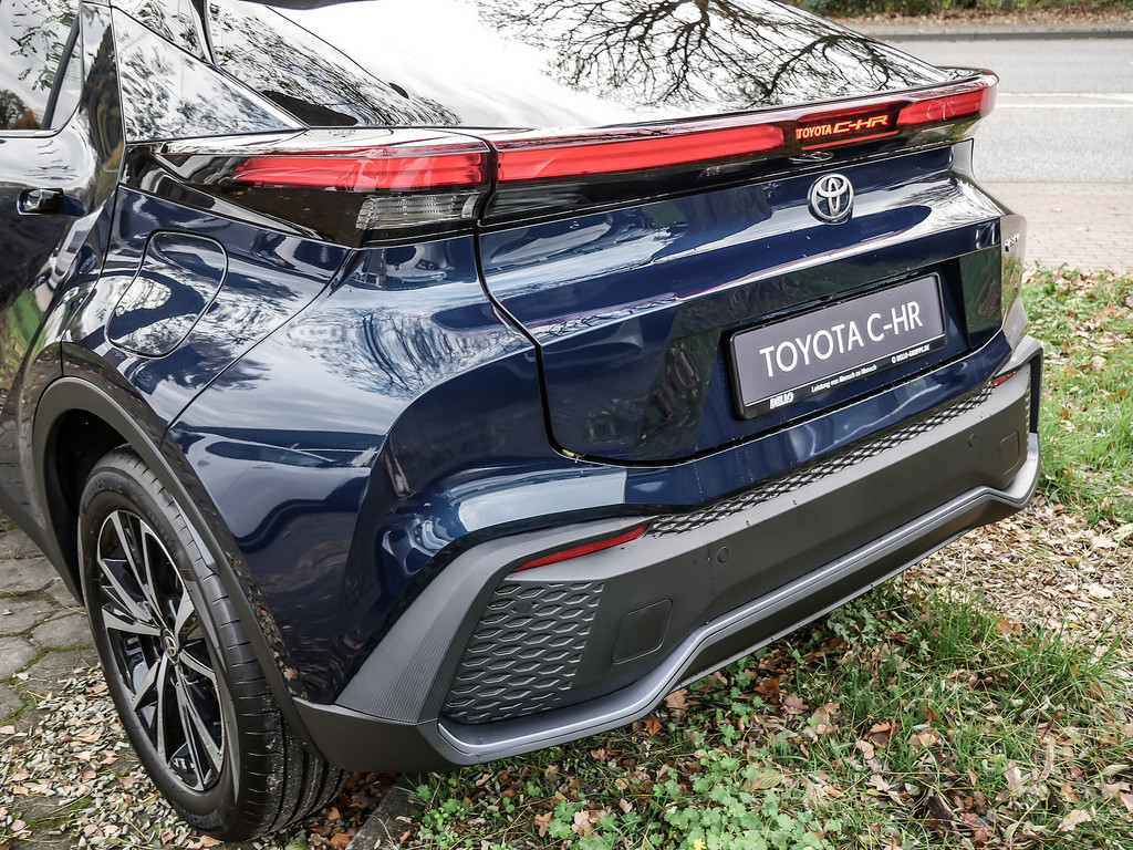 Fahrzeugansicht TOYOTA C-HR 1.8 Hybrid FWD Team Deutschland - Bild 30