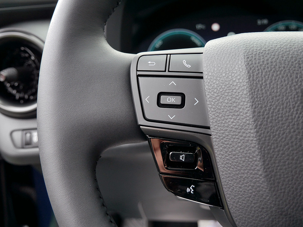 Fahrzeugansicht TOYOTA C-HR 2.0 Plug-In Hybrid FWD Teamplayer - Bild 22