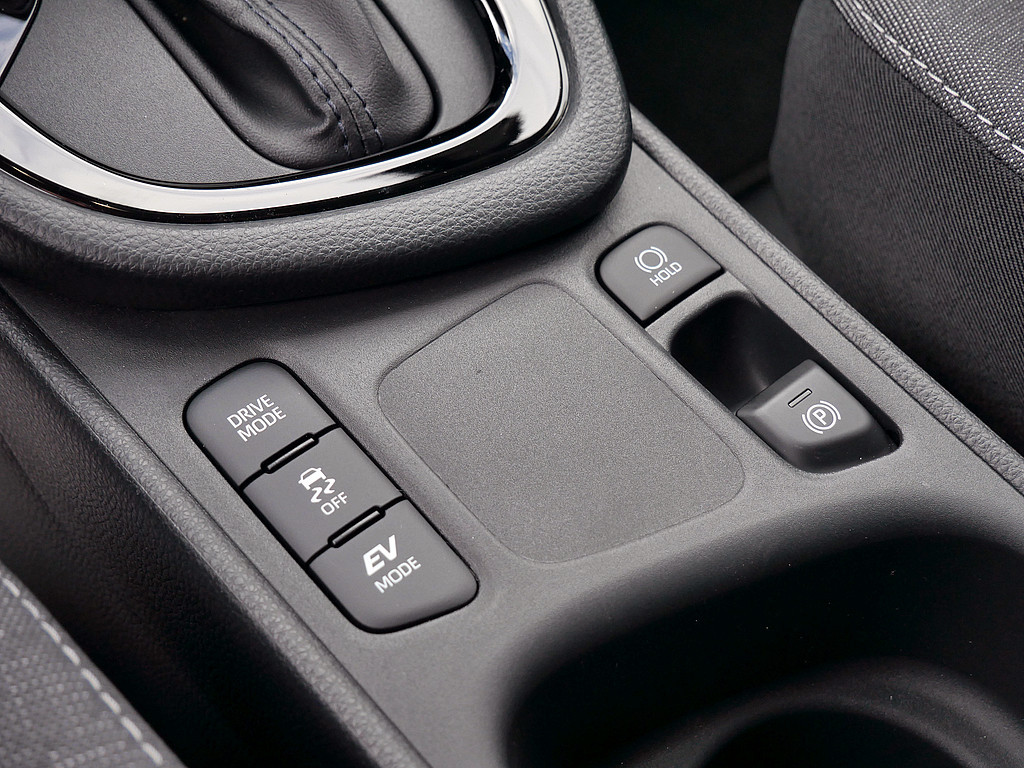 Fahrzeugansicht TOYOTA Yaris Hybrid 1.5 VVT-iE Teamplayer - Bild 10