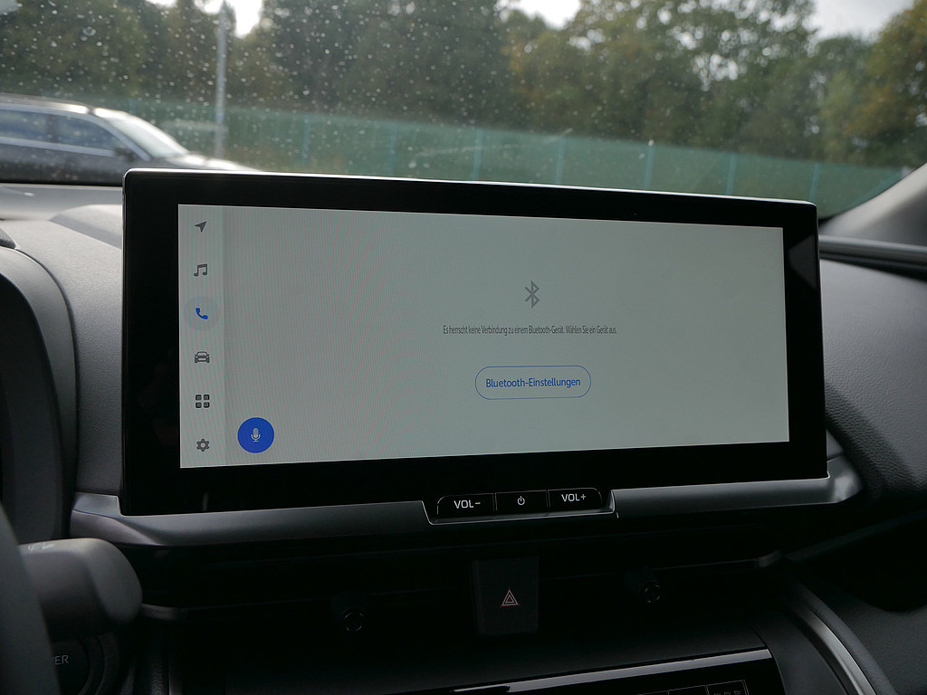 Fahrzeugansicht TOYOTA C-HR 2.0 Plug-In Hybrid FWD Team D - Bild 11