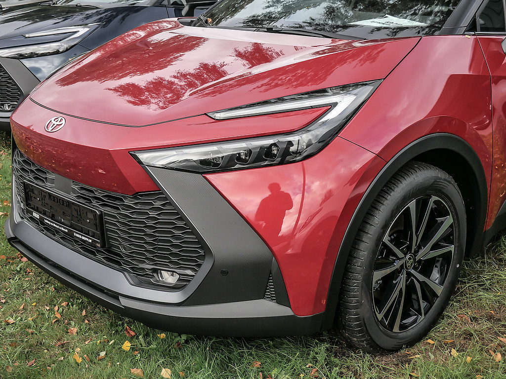 Fahrzeugansicht TOYOTA C-HR 2.0 Plug-In Hybrid FWD Team D - Bild 28