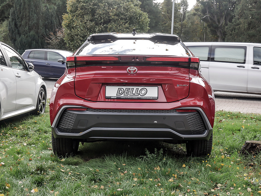 Fahrzeugansicht TOYOTA C-HR 2.0 Plug-In Hybrid FWD Team D - Bild 34