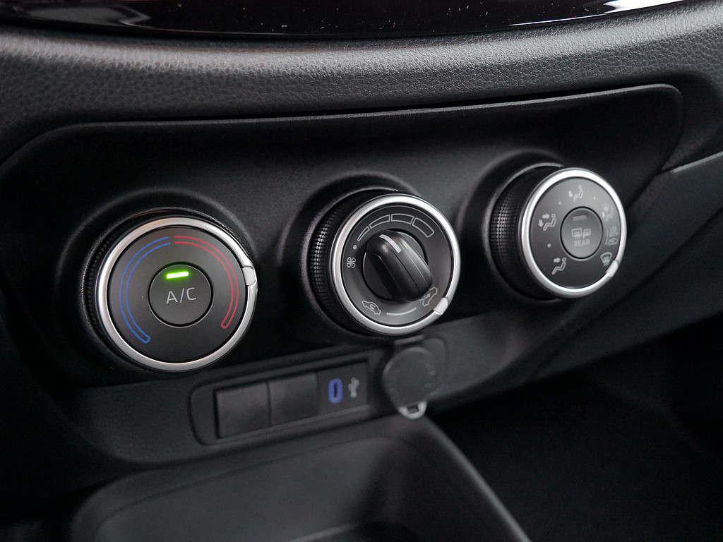 Fahrzeugansicht TOYOTA Aygo X 1.0 Play - Bild 11